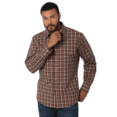 Wrangler Men's Wrinkle Resist Coffee Long Sleeve Western Plaid