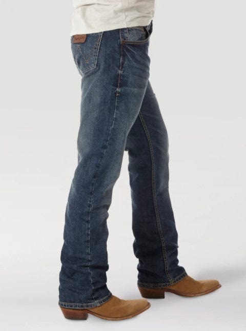 Hank' Men's Retro Wrangler Slim Bootcut Jeans (New Light Wash)
